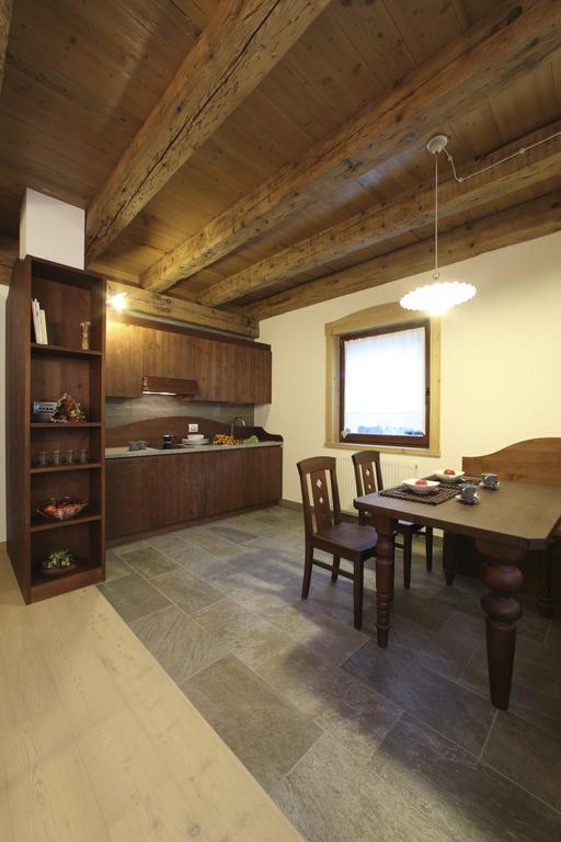 Zoncolan Apartments Sùtrio Habitación foto