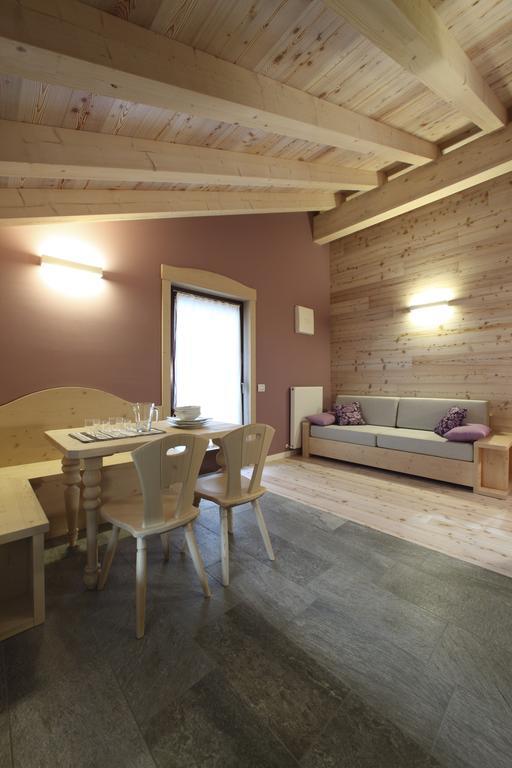 Zoncolan Apartments Sùtrio Habitación foto